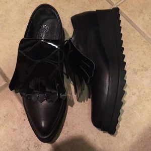 Black leather made in Italy shoes